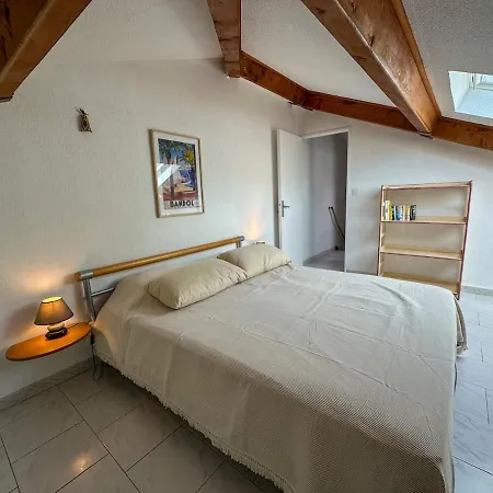 Genevrier - T2 - Terrasse - Parking - Piscine Lejlighed