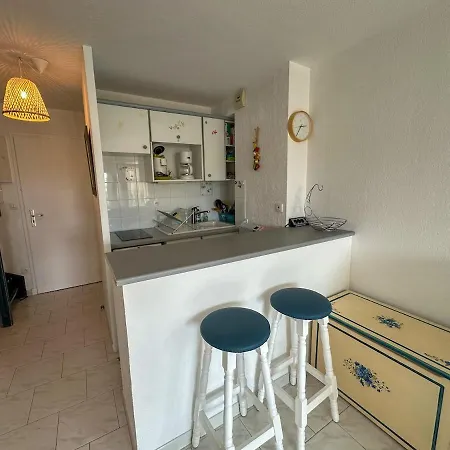 Apartment Genevrier - T2 - Terrasse - Parking - Piscine *