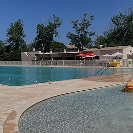 Genevrier - T2 - Terrasse - Parking - Piscine * Six-Fours-les-Plages
