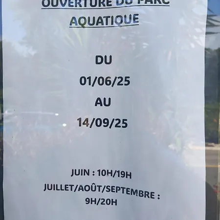 Genevrier - T2 - Terrasse - Parking - Piscine Six-Fours-les-Plages