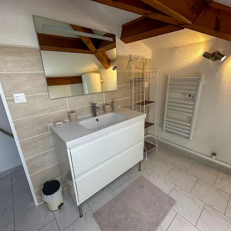 Genevrier - T2 - Terrasse - Parking - Piscine Lejlighed *